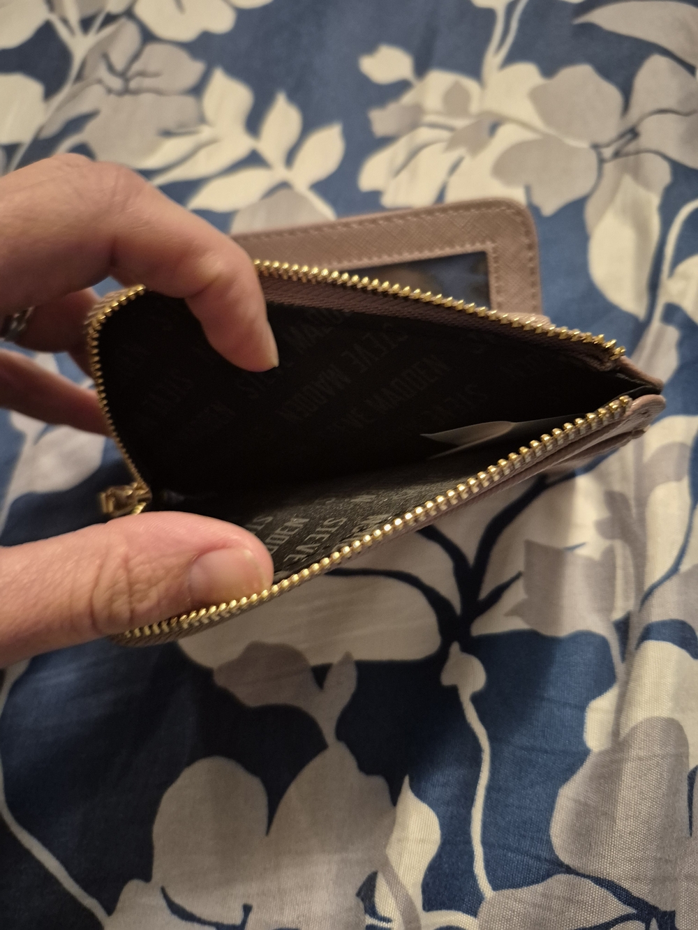 Steve Madden Taupe Compact Wallet with Gold Logo Plate - Picture 4 of 4